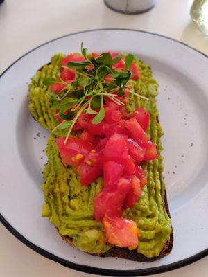 Large and very well served avocado toast at Eight - The Health Lounge in Lisbon