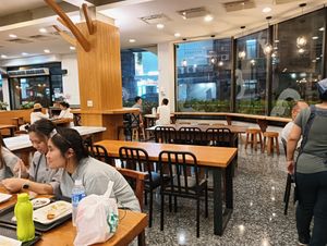 Variety of seating arrangements at Tian Xi - Tianshii in Pingtung