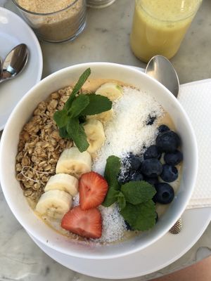 Peanut Protein Smoothie Bowl at Superfoods & Organic Liquids - Schluterstrasse in Berlin