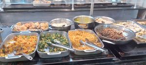 Buffet quente at Prato Verde in Porto Alegre