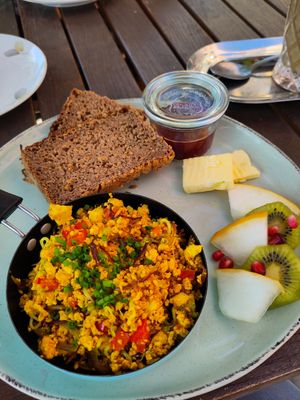  at Anna's Cafe in Lueneburg