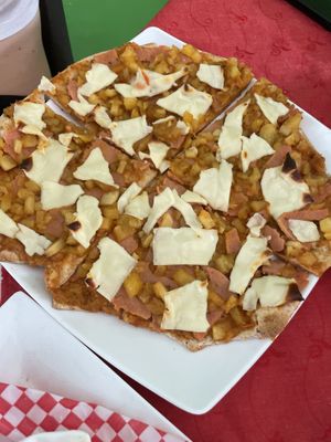 Hawaiian pizza w almond cheese   at Viva Mejor in Tulua