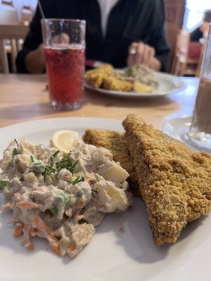 Schnitzel   at Střecha in Prague