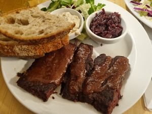 Ribs with BBQ sauce at Střecha in Prague