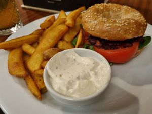 Jackfruit bagel at Střecha in Prague