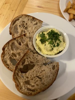 Brot mit Eidip  at Střecha in Prague