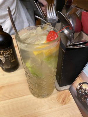 Hausgemachte Zitronenlimonade   at Střecha in Prague