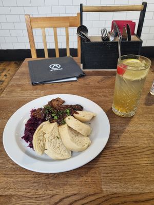 Duck on red cabbage at Střecha in Prague