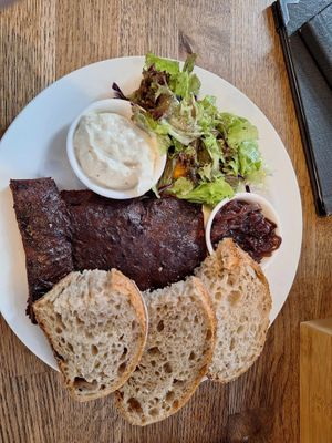 No-ribs in plum sauce at Střecha in Prague