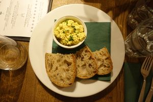 Snack: no-egg tofu spread w/ bread at Střecha in Prague
