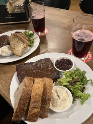 „no-ribs“ idk they’re fire and never disappoint  at Střecha in Prague