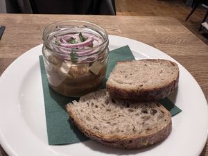 Brawn (avoid!!!)  at Střecha in Prague