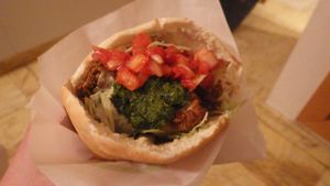 Falafel and all the trimmings at Maoz in Barcelona