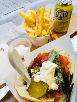 my food at Maoz in Barcelona