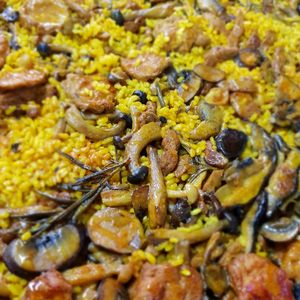Paella de setas at Natura Colinas in Valencia