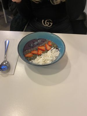 Smoothie bowl  at Jusu Brothers in West London