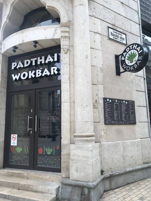 Front facade  at Padthai Wokbar in Budapest