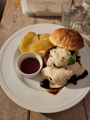 Christmas burger at AIN SOPH.Journey in Kyoto