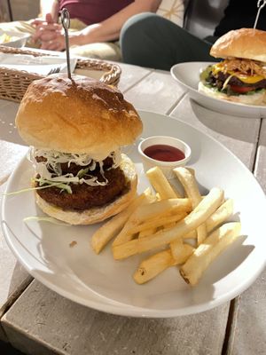 Chicken patty burger   at AIN SOPH.Journey in Kyoto
