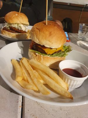 Best burger EVER at AIN SOPH.Journey in Kyoto