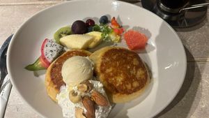 Seasonal pancakes  at AIN SOPH.Journey in Kyoto