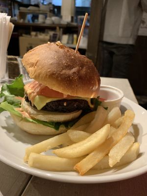 Cheese burger  at AIN SOPH.Journey in Kyoto
