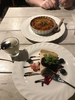 Best vegan cheesecake i have ever had! Creme brulee was good too🌱🍓 at AIN SOPH.Journey in Kyoto