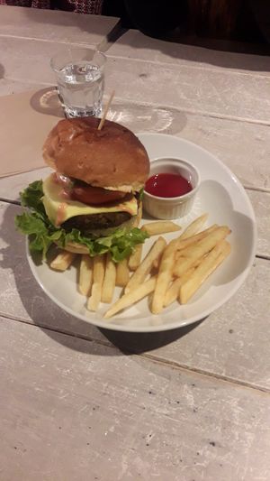 Cheese burger at AIN SOPH.Journey in Kyoto