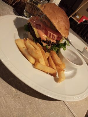 Ripple Cheeseburger at AIN SOPH.Journey in Kyoto