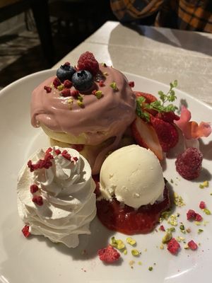 Berry pancakes  at AIN SOPH.Journey in Kyoto