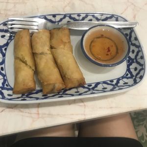 Spring rolls  at Home Cafe Tha Tian in Bangkok