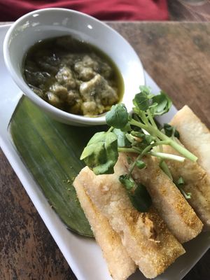 Curried tofu bites👌🏼 at Utopia in Luang Prabang