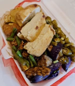 $3.80 economy mee hoon ~ 20/4/22 at Toa Payoh Lorong 8 - Vegetarian Stall in Central Singapore