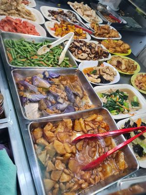 Today's dishes around 1ish ~ 20/7/22 at Toa Payoh Lorong 8 - Vegetarian Stall in Central Singapore