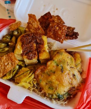 $3.80 lunch ~ 27/5/23 at Toa Payoh Lorong 8 - Vegetarian Stall in Central Singapore