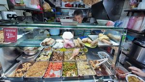 Mixed vegetable rice at Toa Payoh Lorong 8 - Vegetarian Stall in Central Singapore