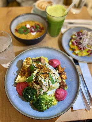 Protein bowl #Veganuary at roots - Schanzengraben in Zurich