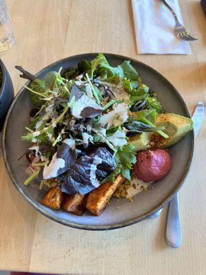 Protein bowl   at roots - Schanzengraben in Zurich