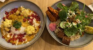 Daal bowl and protein bowl   at roots - Schanzengraben in Zurich