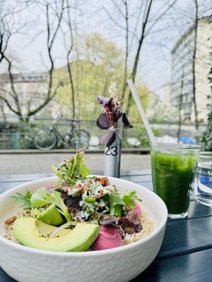   at roots - Schanzengraben in Zurich