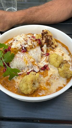 cauliflower dish at roots - Schanzengraben in Zurich