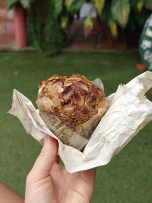 Almond muffind (yummy!) at Duni in Minca