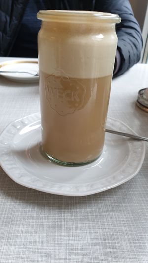 Milchkaffee mit hausgemachter hafermandelmilch at In Guter Gesellschaft in Hamburg