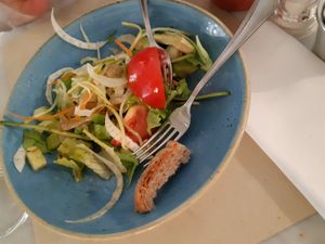 Fresh salad with Avocado hidding inside at Barnum Cafe in Rome