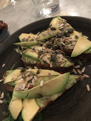 avocado toast at Barnum Cafe in Rome