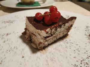 Tiramisú at Pesto di Pistacchio in Trani