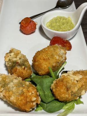 Jalapeño Poppers  at Pesto di Pistacchio in Trani