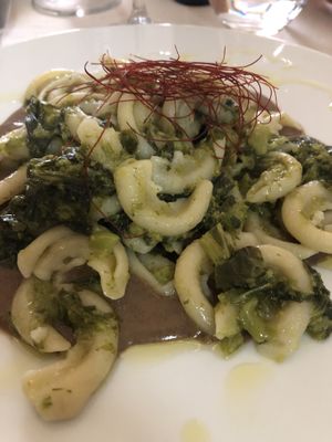 Orecchiette napoletane con rape, su crema di ceci neri  at Pesto di Pistacchio in Trani