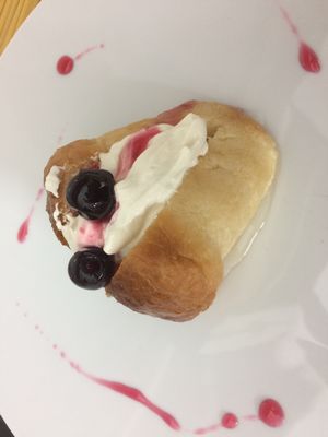 Vegan babà at Pesto di Pistacchio in Trani