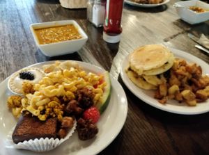 Thanksgiving 2018 buffet at Hometown Sports Grill in Ottawa